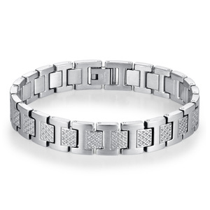 Vente en gros sur mesure Bracelet en acier inoxydable personnalisé à motifs de crocodiles imperméables et sans décoloration - Product Image 5