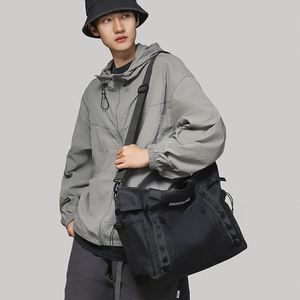 Bolsos de Mano Resistentes al Agua para Hombre y Mujer, Bolsos Cruzados con Correa Ajustable para el Hombro, para Viajes, Deportes y Fitness al Aire Libre, Moda de Verano y Otoño - Product Image 2