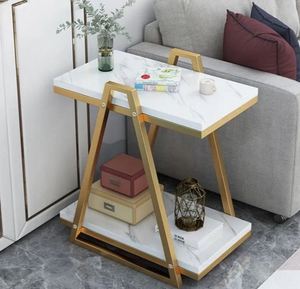 Table d'appoint en métal à 2 niveaux de haute qualité et au design triangulaire à prix réduit - Product Image 4