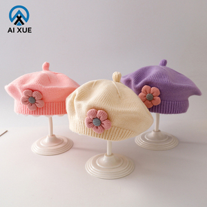 Béret en jean tricoté à motif floral mignon, personnalisé en usine, pour bébés filles, collection automne-hiver, style décontracté - Product Image 1