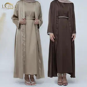 2024 Eid Dubai Turkse Elegante Bescheiden Set Op Maat Vrouwen Moslim Jurk Abaya Kaftan Kristallen Riem Satijn Open Abaya