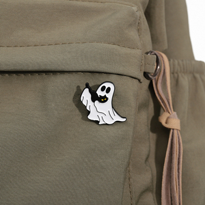 Cartone animato fantasma spille in metallo personalizzate carino gatto nero spille divertenti risvolti spille smalto Halloween spilla all'ingrosso - Product Image 4