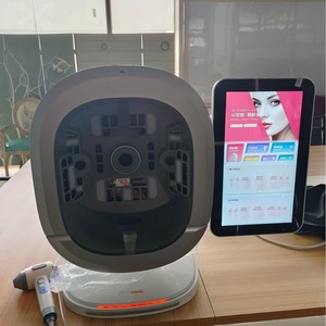 Analizador de Piel Inteligente K33 con IA, Analizador de Cuero Cabelludo con 3 Cámaras - Sistema de Pruebas y Gestión de la Piel - Product Image 1