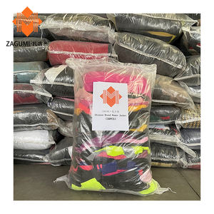 Stock en gros : Robes pour femmes de Californie et d'Italie, Vêtements du Nigéria, Chaussures à talons d'occasion, Vêtements usagés pour femmes - Product Image 2