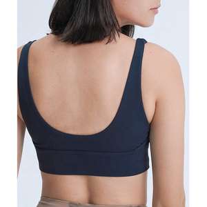 Sujetador de yoga acolchado con cuello en U de alta calidad y logotipo personalizado OEM para mujer - Product Image 3