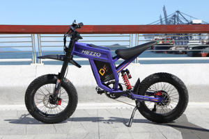 Moto électrique tout-terrain à propulsion arrière 60V 3000W, 20 pouces, en alliage d'aluminium, batterie lithium 30AH / Certifiée CE/GCC pour adultes - Product Image 2