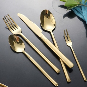 Bộ Dao Kéo Bằng Thép Không Gỉ Chất Lượng Cao Bộ Đồ Ăn Phương Tây Chất Liệu Dày Màu Vàng Bộ Đồ Ăn Dẹt Bán Buôn Cho Thuê Sự Kiện Đám Cưới - Product Image 2