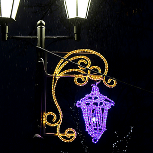 ไฟประดับเสา LED ขนาดใหญ่สำหรับตกแต่งคริสต์มาสกลางแจ้ง เหมาะสำหรับไฟถนนเชิงพาณิชย์สำหรับโครงการตกแต่งภูมิทัศน์ในช่วงเทศกาล - Product Image 1