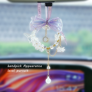 Pendentif de voiture en cristal avec nœud et papillons, décoration intérieure de voiture en cristal artificiel pour filles, ornement de déesse à la mode - Product Image 1