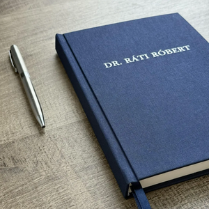 Carnet de notes/journal/agenda A5 à <span class=keywords><strong>couverture</strong></span> rigide en tissu de lin imprimé <span class=keywords><strong>personnalisé</strong></span> <span class=keywords><strong>avec</strong></span> estampage à chaud doré et pages lignées - Product Image 2