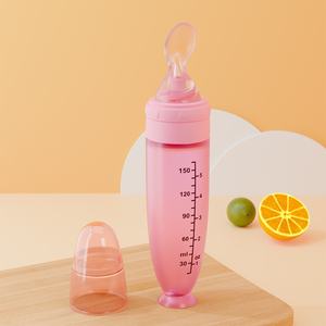 Bouteille pour bébé 150 ml en silicone souple avec cuillère, bouteille à jus à presser, cuillère pour aliments pour bébé, ventouse en silicone, bouteille pour <span class=keywords><strong>céréales</strong></span> de riz - Product Image 3