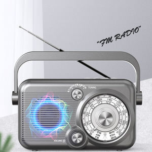 Radio rétro portable BT FM/AM/SW 3 BANDES Haut-parleur intégré Stéréo Type-C Chargement Connexion BT téléphone/ordinateur portable/ordinateur USB/TF 3.5MM - Product Image 2