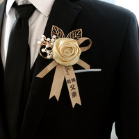 Hstyle Nouvelle Arrivée Élégante Fleurs de Poignet pour Demoiselle d'Honneur, Corsage de Poignet Rose Rouge, Corsage de Main en Ruban Extensible, Feuille Métallique Perle pour Mariée