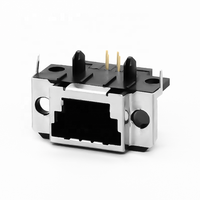 Connecteur RJ45 femelle PCB Mount Modular Jack Port réseau blindé avec contacts en cuivre pour systèmes de télécommunication Ethernet
