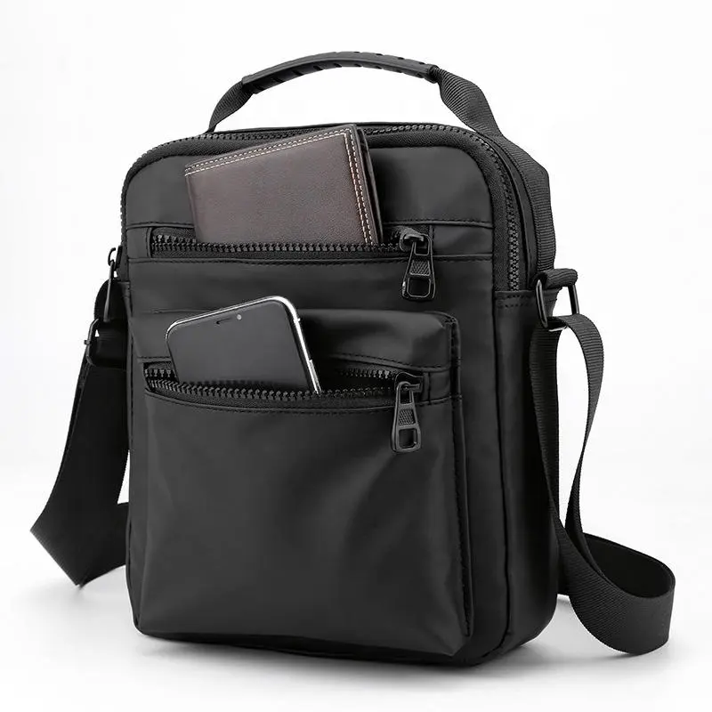 حقيبة كتف خفيفة الوزن بتصميم جديد مضادة للماء تثبت على الحزام عند الصدر للرجال
