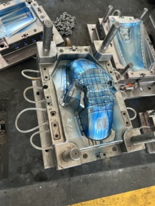 Nhà sản xuất khuôn ép nhựa tùy chỉnh PA PP PU ABS cho xe máy HONDA GIORNO 125 2024 - Product Image 2