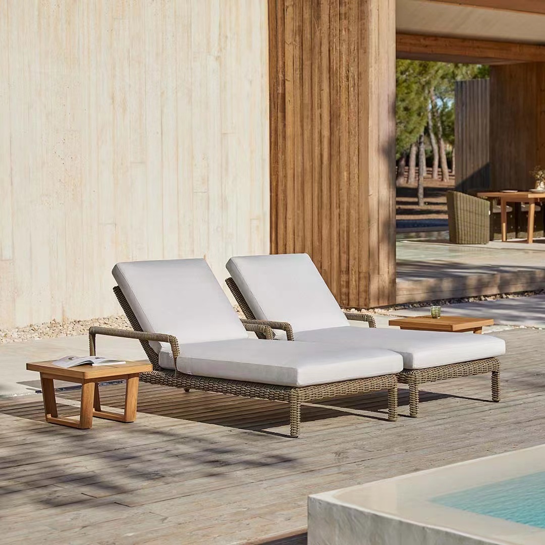 Patio Furniture Sunbeds Beach Chaise Lounge Hotel Garden Pool Sun Bed Set Outdoor Daybed