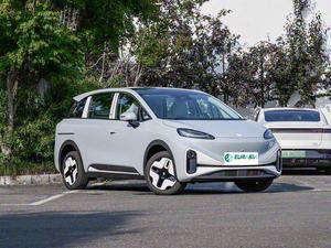 Meilleur rapport qualité-prix 2024 Arcfox Koala S AIR EV SUV 500 km d'autonomie CLTC 120 kW Batterie CATL 58,8 kWh Empattement de 2820 mm - Product Image 3