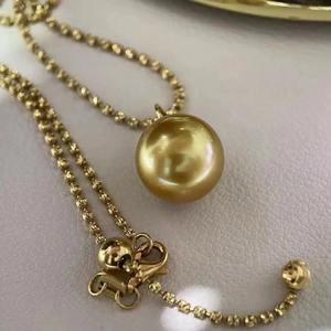 Colgante de Plata Pura S925 de Calidad Perla Fuerte, 12-13 mm, Casi Impecable, Comparable con el Perla Natural Blanco Australiano - Product Image 1