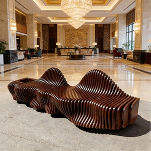Banco curvo Art Deco Y503 de madera con rayas, mueble personalizado para espacios públicos, asientos para decoración interior de hoteles boutique. - Product Image 4