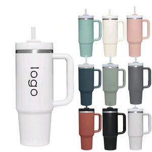 Vaso Térmico de Acero Inoxidable de Doble Pared de 40 oz con Logotipo Personalizado, Recubrimiento Metálico en Polvo, Asa y Pajita - Product Image 1