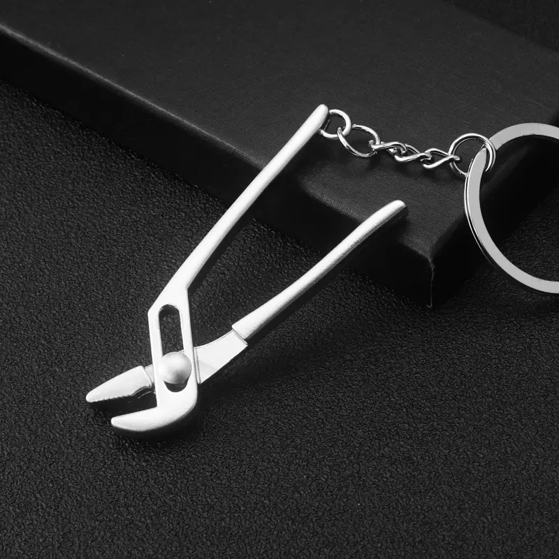 Đa Chức Năng Công Cụ Làm Việc Kết Hợp Cắt Kìm Keyring Kim Loại Móc Chìa Khóa Tùy Chỉnh Men Keychain