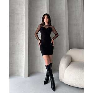 Robe de soirée moulante noire avec manches longues transparentes, décolleté cœur et taille naturelle - Product Image 1