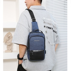 Nouvelle mode 2022, sac <span class=keywords><strong>de</strong></span> poitrine à bandoulière pour homme et garçon, personnalisé, simple, mobile, imperméable, en polyester, pliable, avec port USB - Product Image 5