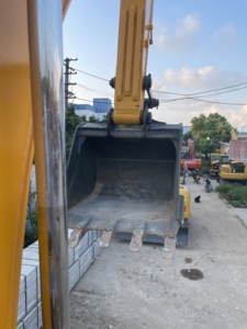 Excavadora Usada Agrícola HYUNDAI 220LC-9s de 22 Toneladas, 90% Original de Corea, con EPA y CE, para Operaciones de Construcción, Calidad Premium - Product Image 4