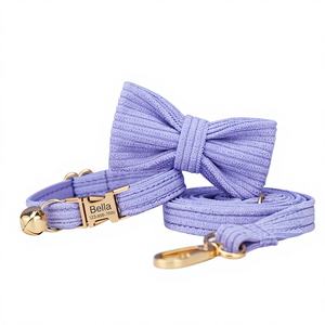 ชุดปลอกคอและสายจูงสัตว์เลี้ยงแบบกำมะหยี่สีม่วงไลแลค พร้อมป้ายชื่อสลักชื่อฟรีสำหรับลูกแมว/ลูกสุนัข พร้อมกระดิ่งทอง - Product Image 1