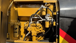 รถขุดตีนตะขาบ Caterpillar 320D2 มือสอง ใช้งานน้อย ประสิทธิภาพเสถียร เหมาะสำหรับงานก่อสร้าง - Product Image 5
