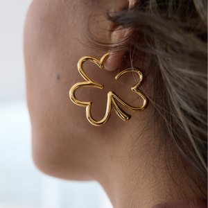 <b>Stud</b> <b>Earrings</b> Flower Shape Stainless Steel Women's Everyday Wear Gold Tone Geometric Design - Product Image 2
