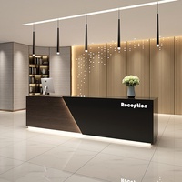 Bureau de réception haut de gamme de style européen en MDF avec rangement pour entreprises, salons de beauté, magasins de vêtements et comptoirs de bar
