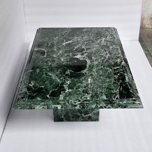 Tavolino da Caffè Quadrato in Marmo Verde Alpi Naturale Moderno e Durevole Tostone per Camera da Letto, Casa, Appartamento, Decorazione d'Interni - Product Image 1