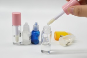 Tự làm Lip Gloss Kit bán buôn Tùy chỉnh màu sắc trang điểm đồ chơi cho cô gái an toàn mỹ phẩm phòng thí nghiệm Set nhà Máy Giá chaobang Mini - Product Image 3