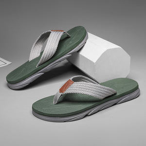 Chanclas para Hombre Guru, Suela Gruesa, Cómodas, Antideslizantes, Talla 39-44, Parte Superior de EVA Marrón - Product Image 2