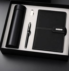 Ensemble cadeau d'entreprise personnalisé avec logo en cuir, carnet A5, stylo promotionnel de luxe, clé USB, ensemble de bloc-notes - Product Image 1