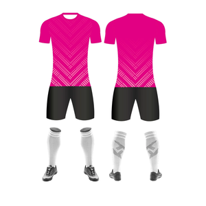 Vente en gros de maillots de football 100% polyester pas chers, kits personnalisés, uniformes d'entraînement de football professionnels pour hommes, shorts respirants et rapides - Product Image 6