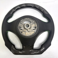 Volant en fibre de carbone noire E90 adapté aux E82 E87 E92 E93 avec palettes de changement de vitesse, acceptant toute personnalisation