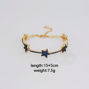 Pulsera de cadena de esclavo de estrellas de cristal de <span class=keywords><strong>Zirconia</strong></span> para mujer dedo mano chapado en oro estrellas encanto delicado CZ pulsera - Product Image 5