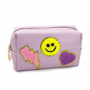 Bolsa <span class=keywords><strong>de</strong></span> Maquillaje Impermeable <span class=keywords><strong>de</strong></span> Cuero PU a la Moda con Cierre <span class=keywords><strong>de</strong></span> Cremallera y Letras Rosadas con Diseño <span class=keywords><strong>de</strong></span> Sonrisa, Bolsa <span class=keywords><strong>de</strong></span> Cosméticos - Product Image 3