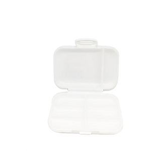 Vente en gros de boîtes à pilules de voyage en plastique portables à 8 compartiments avec logo personnalisé - Product Image 4