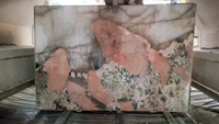 Pandora Quartzite rose translucide pour la décoration murale de la maison Pierre de luxe Pandora Granite avec grand cristal