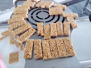 Máy làm bánh ngũ cốc dinh dưỡng bán chạy, máy làm bánh gạo phồng tự động, máy làm bánh tuyết - Product Image 5