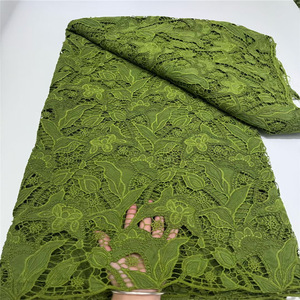 Tela de Encaje Africana de Lujo, Soluble en Agua, con Lentejuelas, Color Borgoña, 5 Yardas, Bordado de Alta <span class=keywords><strong>Calidad</strong></span> para Fiestas y Bodas - Product Image 3