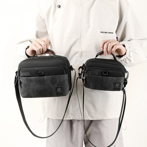 Sac bandoulière personnalisé pour hommes, sac messager imperméable pour homme, sac à bandoulière simple pour homme, idéal pour l'extérieur - Product Image 5