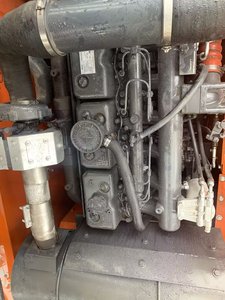 รถขุด DOOSAN DX340 มือสอง 34 ตัน เครื่องยนต์คัมมินส์ ปั๊มไฮดรอลิกคาวาซากิ มอเตอร์ วาล์ว KYB ชั่วโมงการใช้งานต่ำ สภาพ 90% ใหม่ ราคาแข่งขัน ปี 2023 - Product Image 4