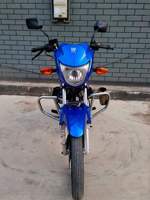 Мотоцикл Haojue Yishuang DM125E HJ125-23A, 125 куб. см, с воздушным охлаждением, одноцилиндровый, EFI, бензиновый, 5-ступенчатая коробка передач, передний дисковый тормоз