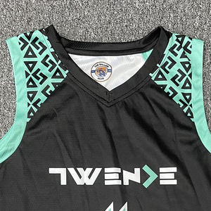 Maillot de basket-ball personnalisé de haute qualité avec sublimation ensembles d'uniformes de basket-ball classiques pour hommes - Product Image 3