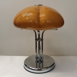 Décoration de table de citrouille en verre rétro moderne légère style médiéval classique Bauhaus avec batterie pour usage domestique - Product Image 3